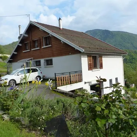 Les Cedres Apartment *